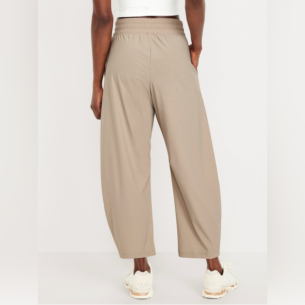 High waisted sleek tech barrel ankle pants - Picture 4 of 5